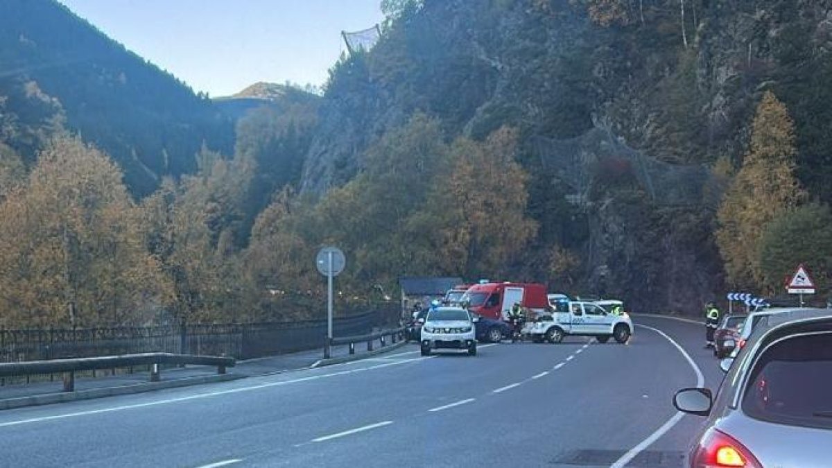Accident de trànsit a la General 2 a Canillo