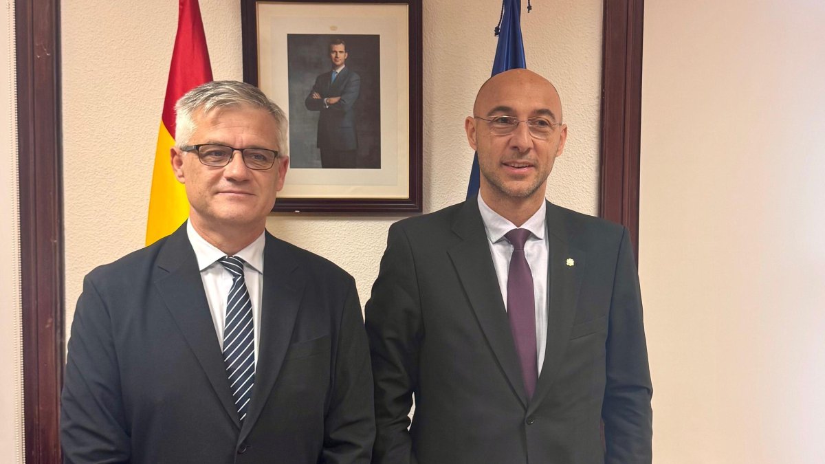 Trobada entre el secretari d'Estat d'habitatge del govern espanyol David Lucas i Jordi Puy, a Madrid. 