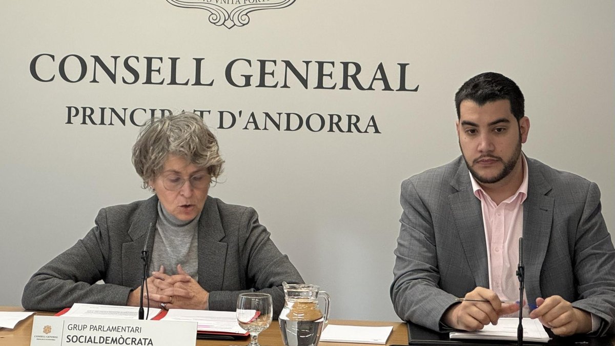 Baró i Vela en la roda de premsa al Consell General.