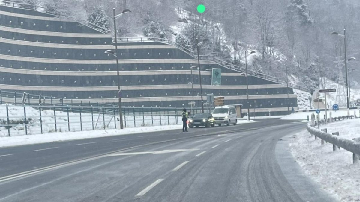 Un control d'equipaments a Meritxell aquest matí.