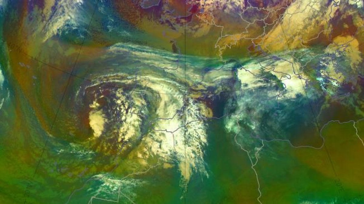 Un nou front porta precipitacions i una baixada de temperatures.