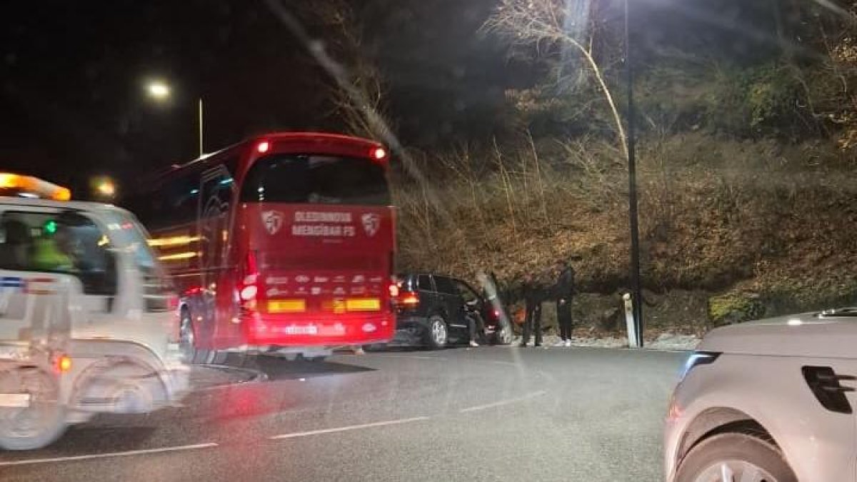 El vehicle accidentat a la rotonda de Prat Salit anit estava conduït per un jove ebri
