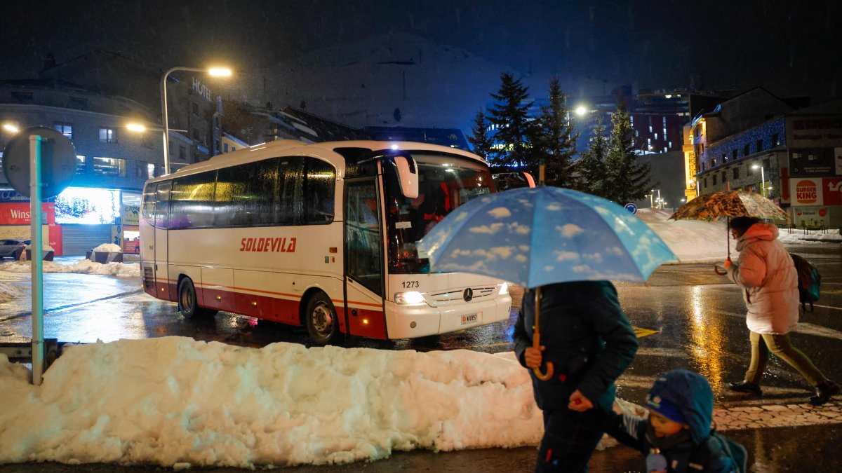 Un dels autobusos llançadora entre l’Ospitalet, el Pas i Andorra la Vella.