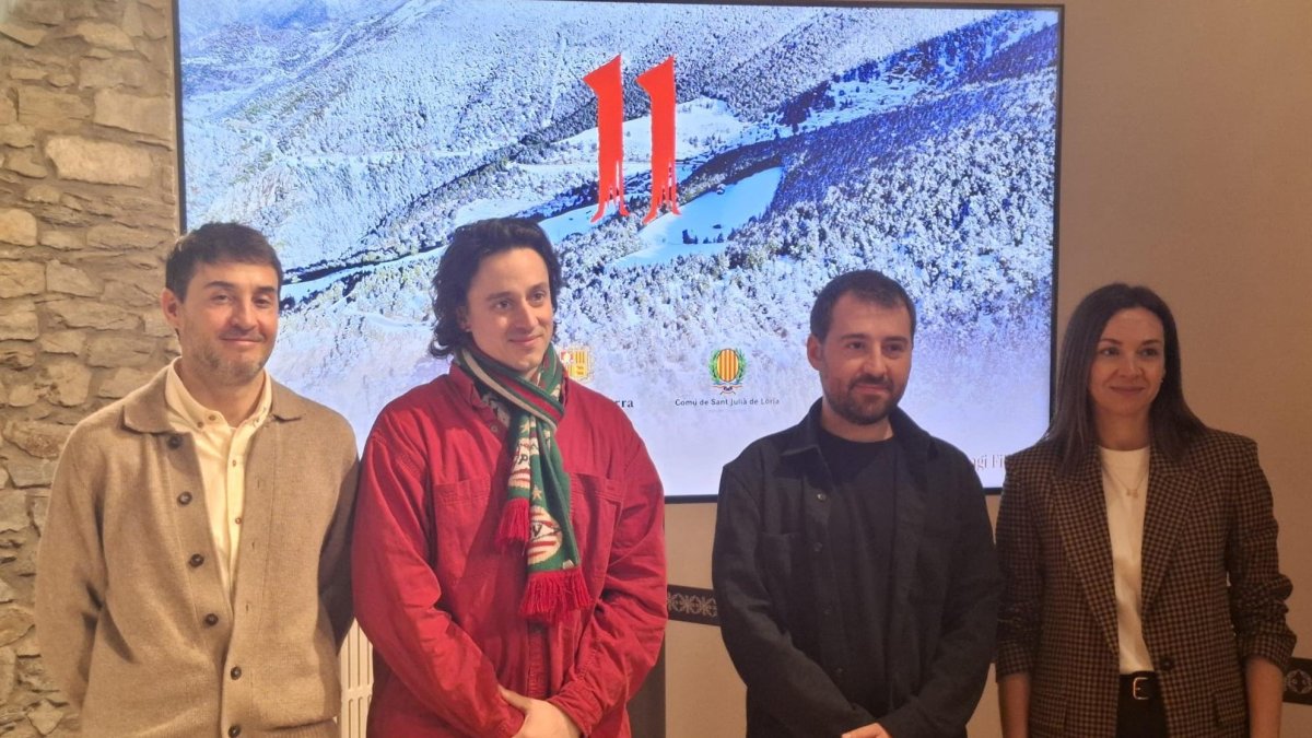 El director del departament de Promoció Cultural, Joan-Marc Joval; els coproductors executius de la pel·lícula '11', David Haro i Pau Riera; i la cònsol menor de Sant Julià de Lòria, Sofia Cortesao.