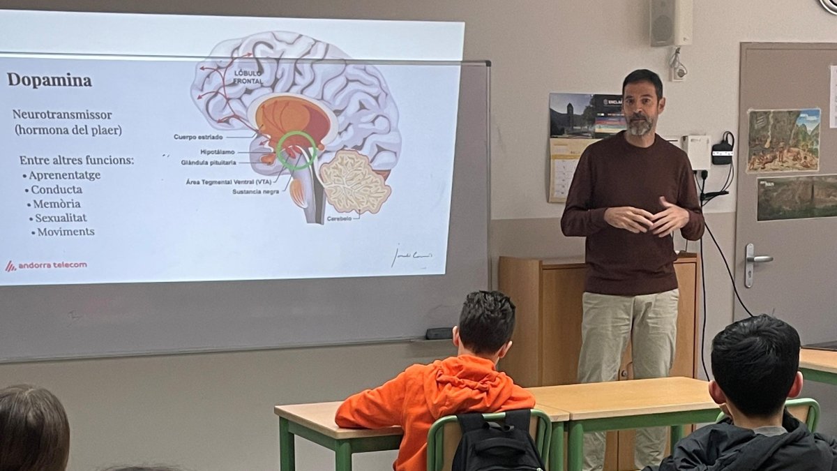 Jordi Camós, durant una de les xerrades sobre benestar digital impulsades per Andorra Telecom.