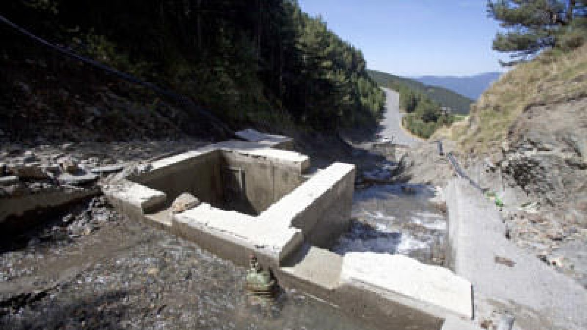 Un miler de veïns afectats per la restricció d'aigua