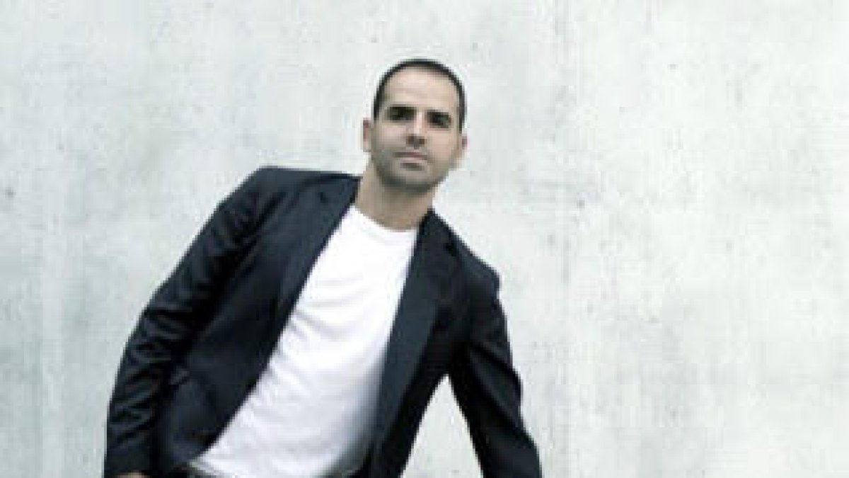 “Només amb el cos es pot treballar qualsevol música”