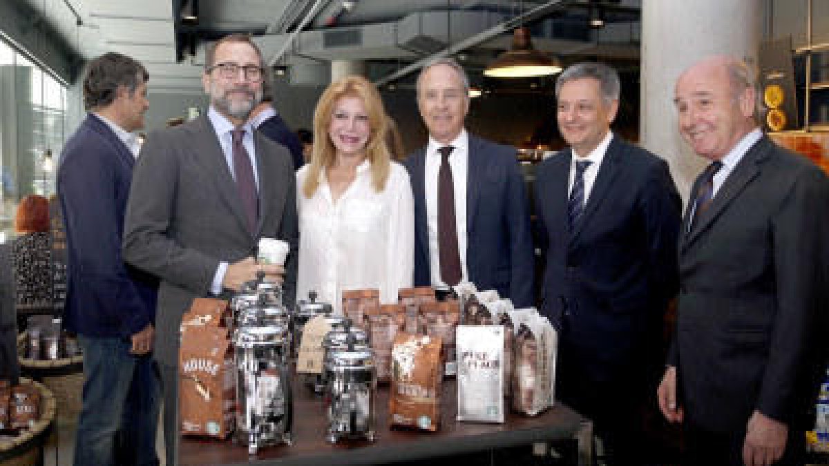 L'ambaixador dels EUA augura que Andorra atraurà “molts inversors”