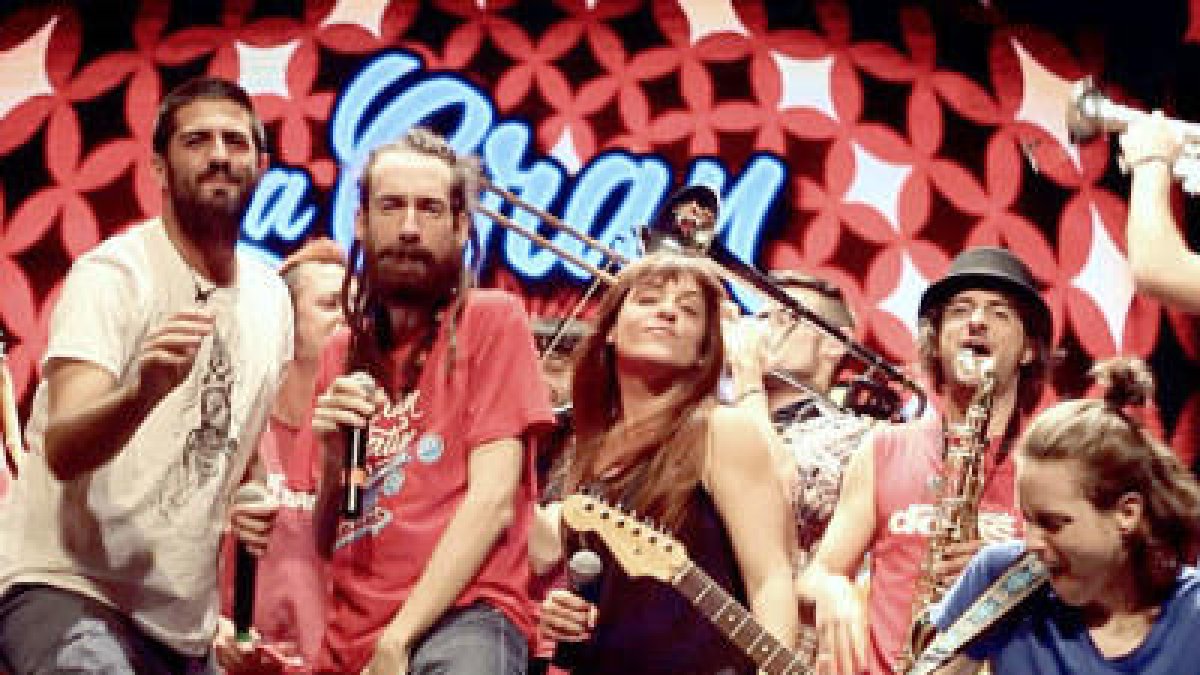 La Gran Pegatina arriba a Escaldes