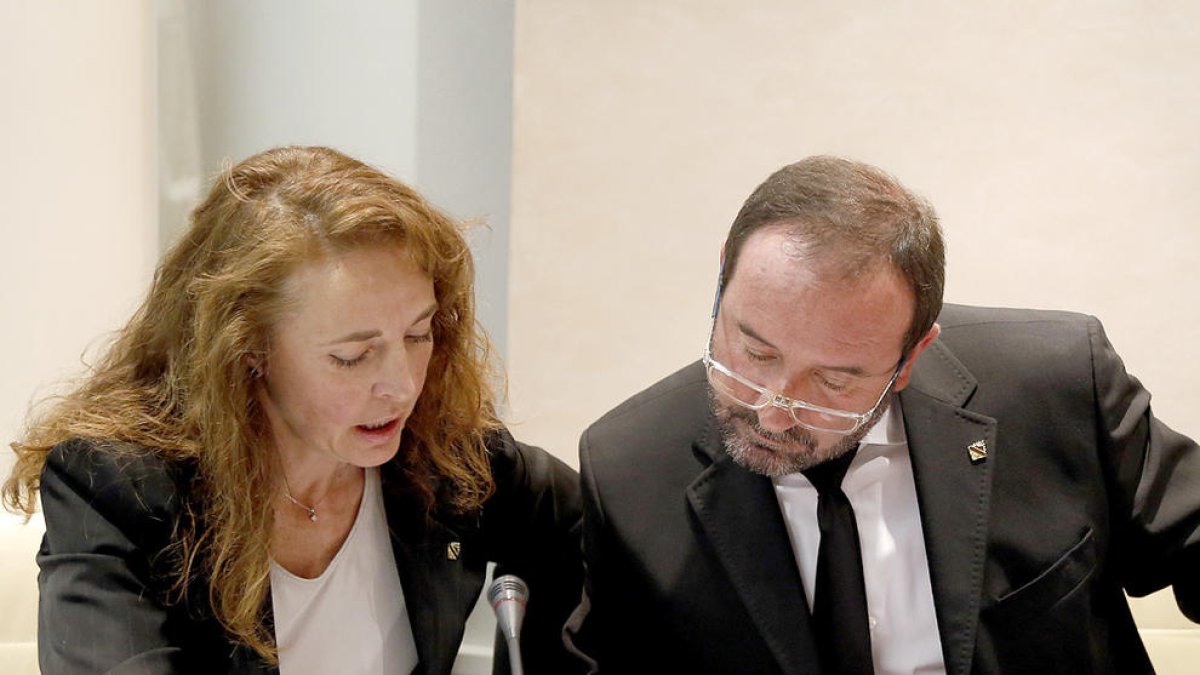 Ld'A denuncia la situació irregular d'un cap de departament