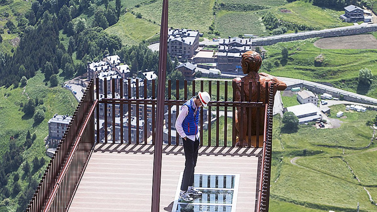 El mirador del Roc del Quer entusiasma els primers visitants