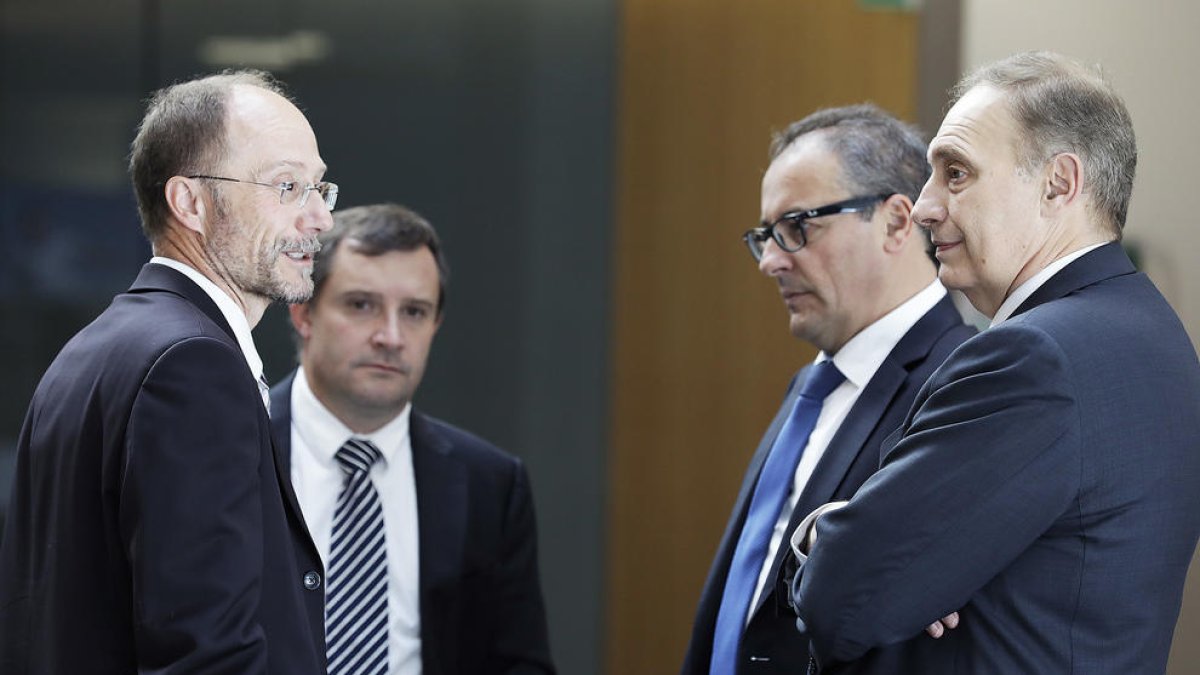 Liberals demana a Govern per què va donar suport a l'oferta d'Espanya a Gibraltar