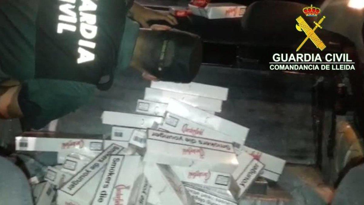 La guàrdia civil comissa 3.000 paquets de tabac de contraban