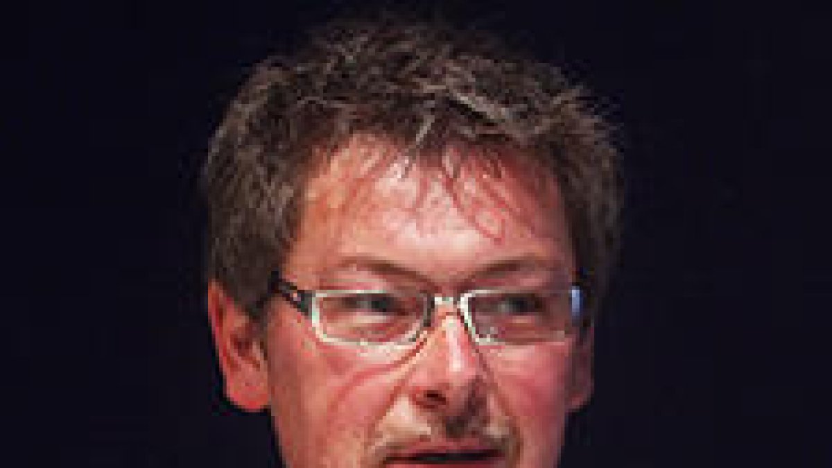 El sindicat dóna suport a fer fixos vint col·laboradors educatius eventuals