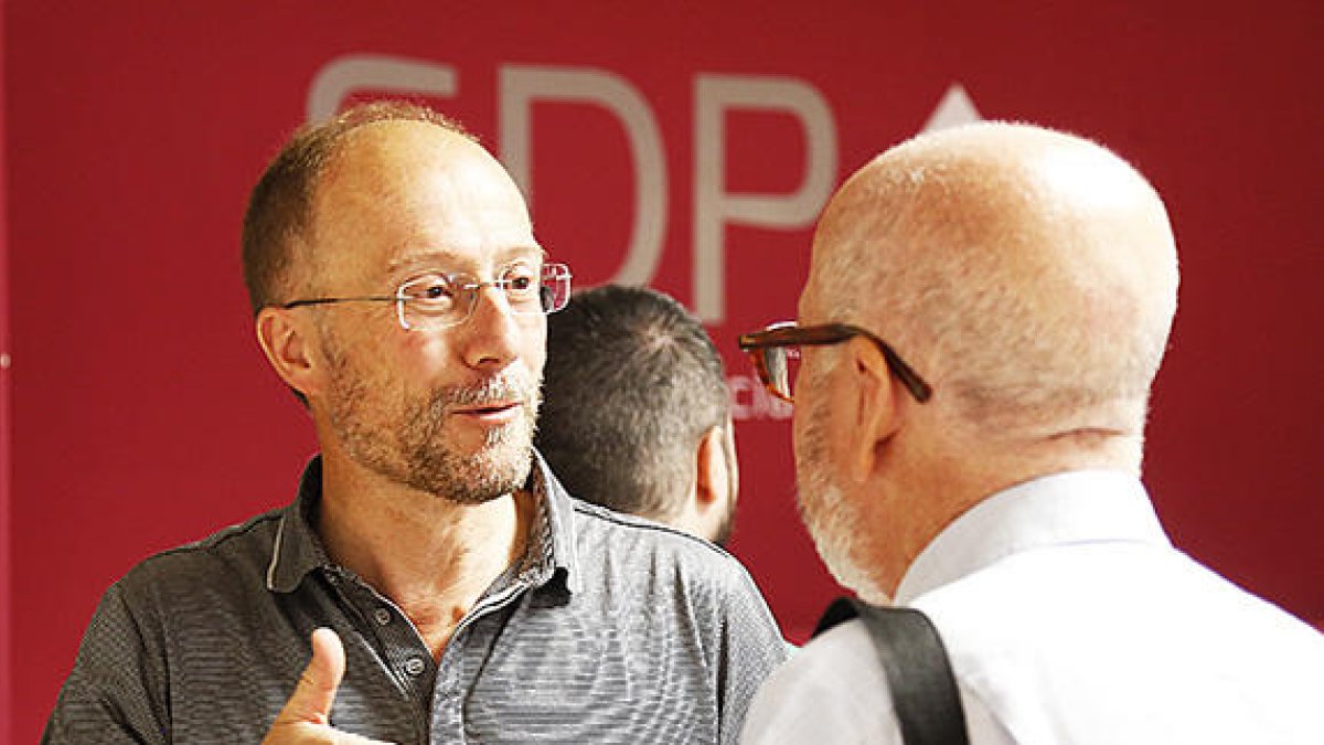 SDP tornaria al pacte si fos “més obert i participatiu”, i si dimitís el ministre