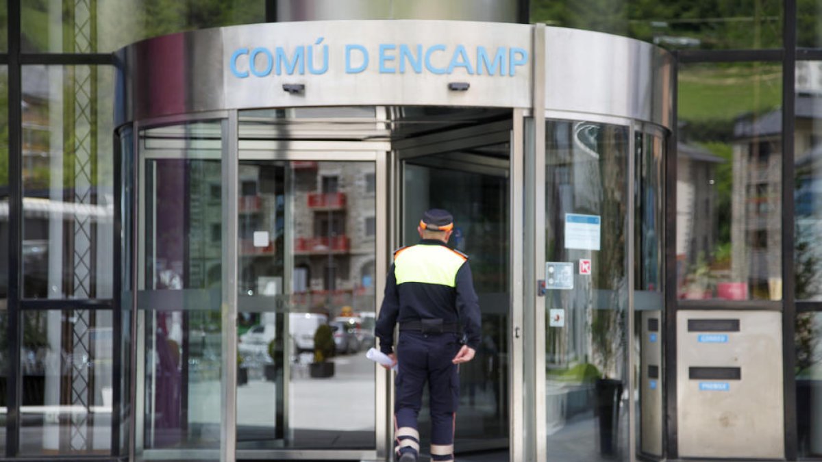 Torres diu que el desequilibri de personal prové del mandat d'Alís