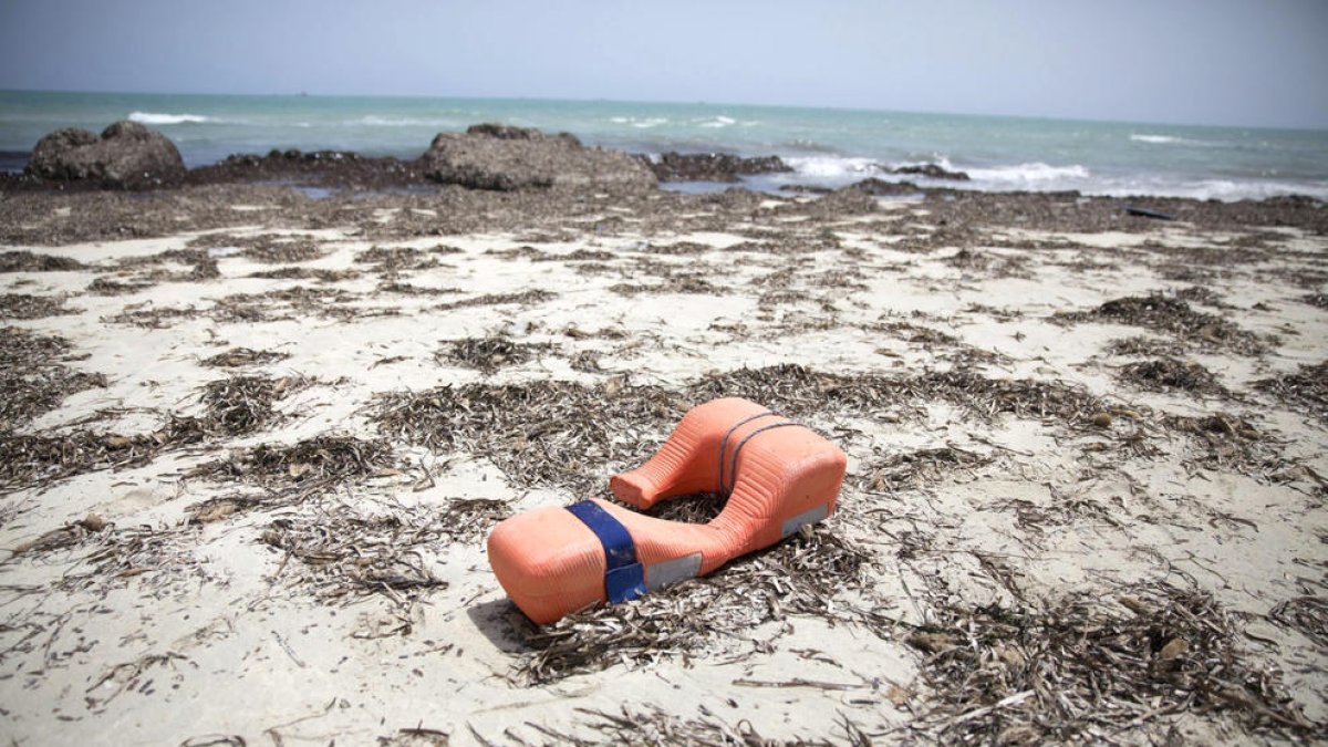 Moren 900 immigrants i refugiats en els últims deu dies al Mediterrani