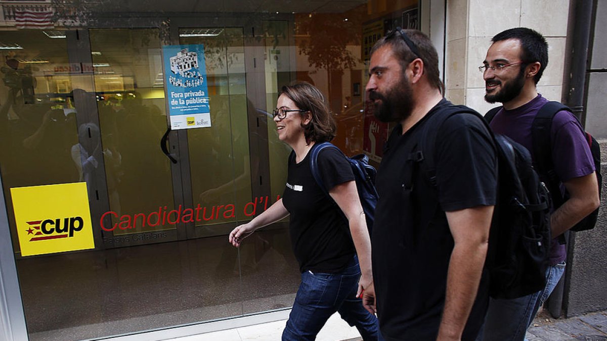 La CUP manté el veto als comptes del 2016 i fa trontollar la legislatura