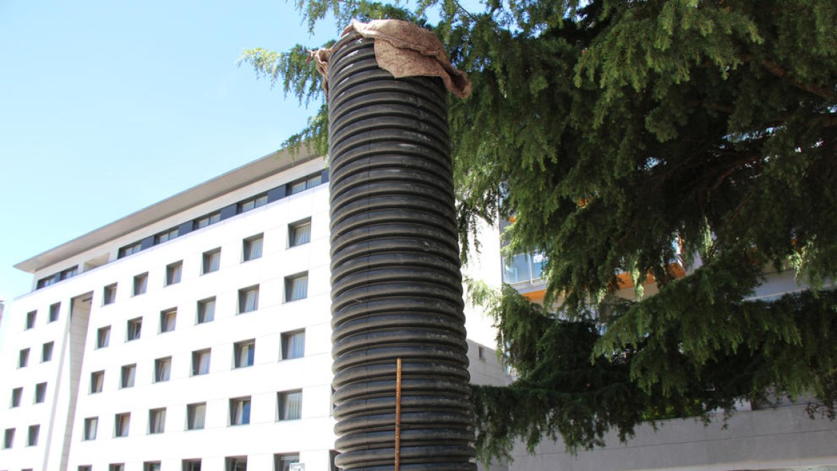 L'escultura del mossèn Jacint Verdaguer del parc de la Mola ja protegida