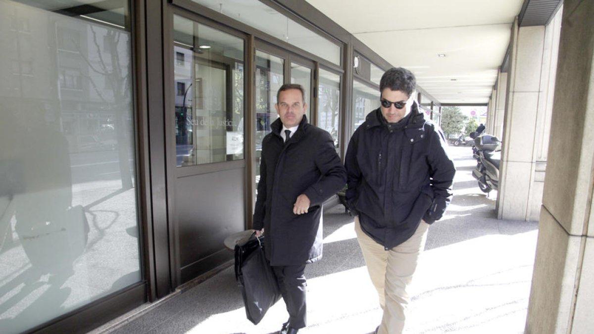 Condemnen Albà per ús fraudulent de les targetes de la societat d'autors