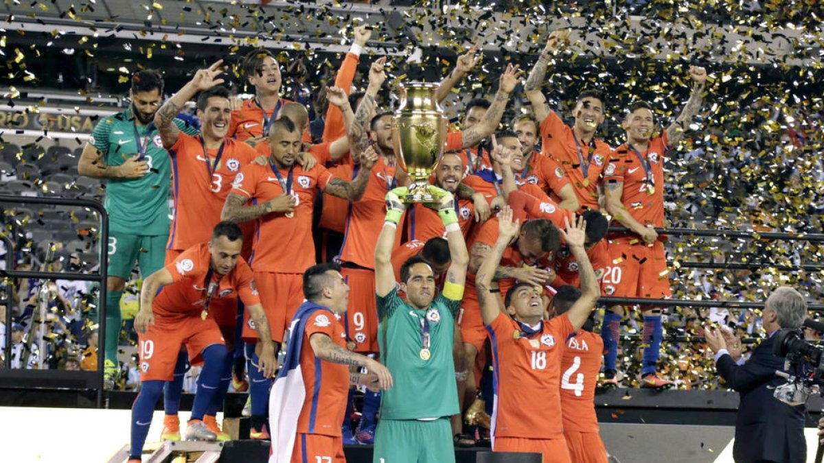 Xile s'endú la Copa Amèrica i Messi anuncia que deixa la selecció argentina