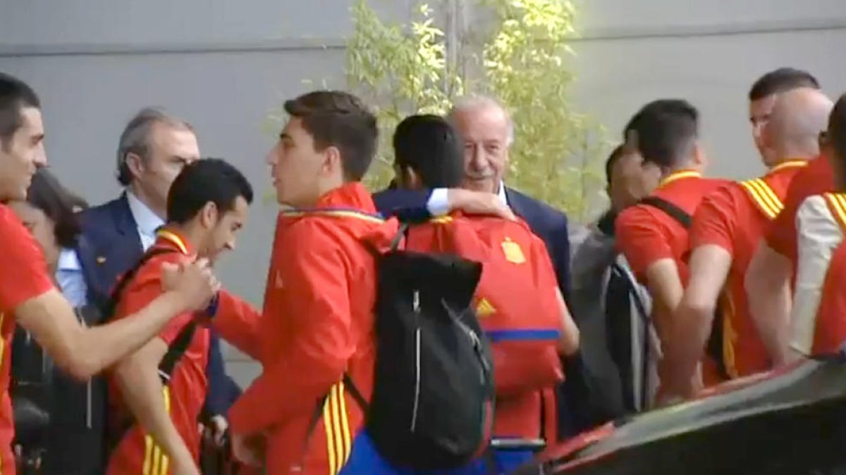 Espanya aterra a Madrid amb sensació de fi d'etapa