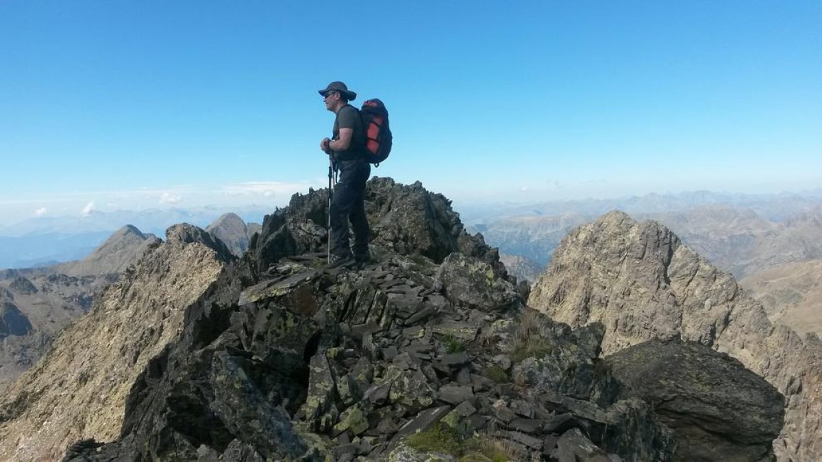 Una excursió preciosa que ens permetrà conèixer uns estanys molt bonics i que culminarem amb l'ascensió al pic de Medacorba