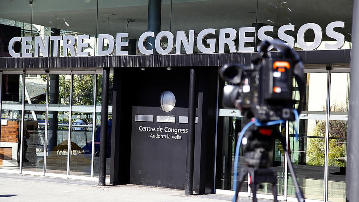 La privatització del Centre de Congressos preocupa el Sitca