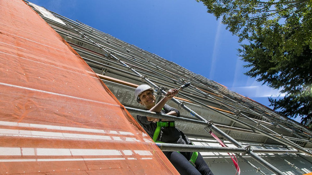 El comú esdevé un llenç gegantí