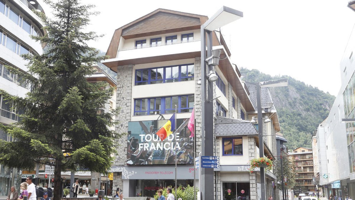 Un atac a Andorra Telecom col·lapsa Internet 45 minuts