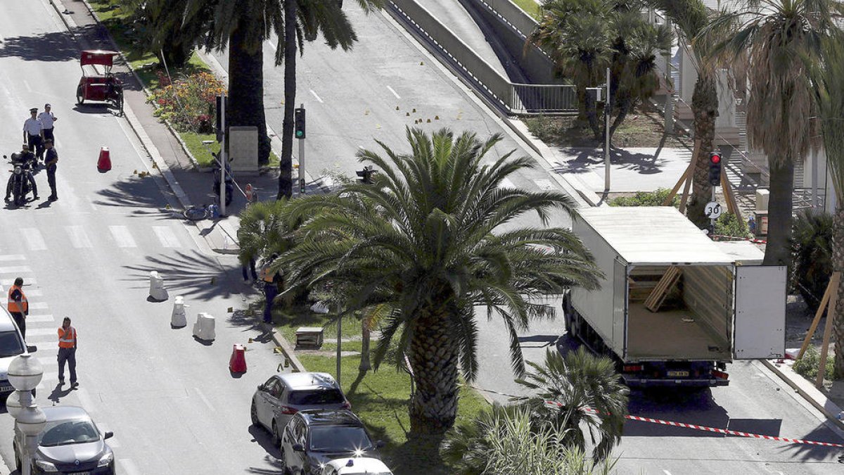 El terrorista de Niça es va convertir en un jihadista en molt poc temps