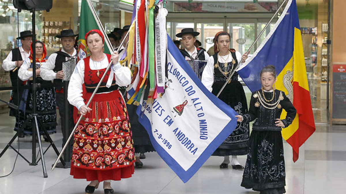 Celebració del grup folklòric Residents Alto Minho