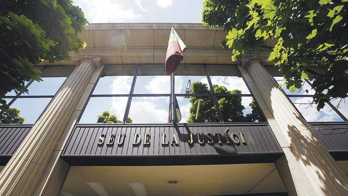 Absolt, però sense els diners