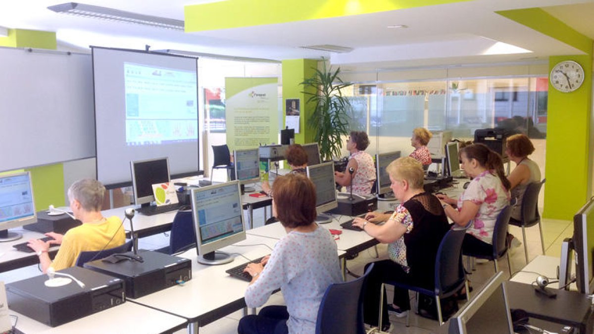 Arrenca la nova temporada d'activitats per a la gent gran de la Fundació Crèdit Andorrà