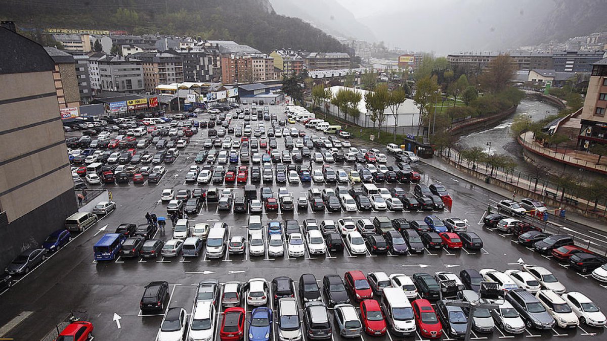 Liberals posa en dubte els motius de la majoria per apujar el foc i lloc