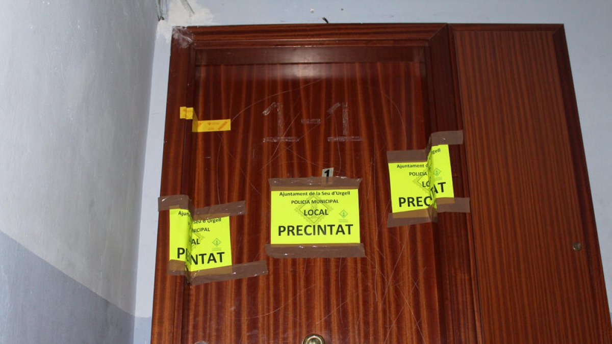 Tanquen un pis prostíbul al centre de la Seu d'Urgell