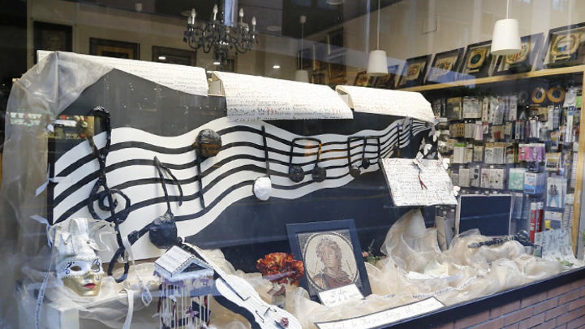 TessArt, finalista del concurs d'aparadors del FeMAP