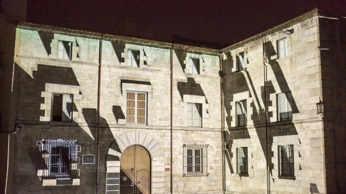 'Rere el vidre', d'Alca Films, premi en un festival de 'mapping'