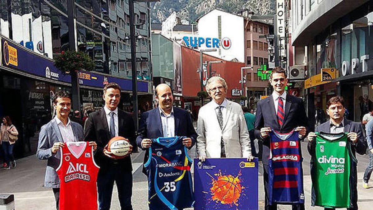 El primer títol, a casa