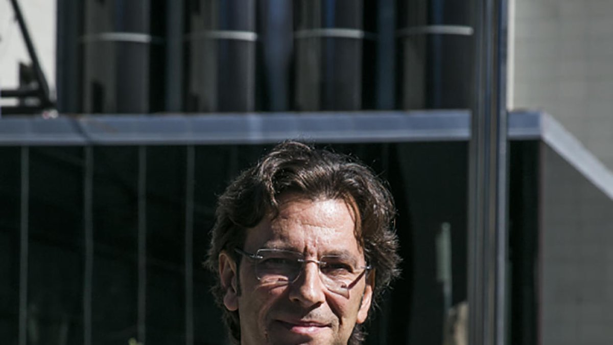 “Tot i el poc atur, al país hi ha qui no pot pagar els llibres”