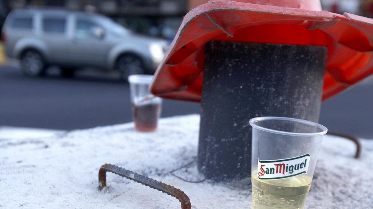 Dificultats a tot el país per controlar el 'botellón'