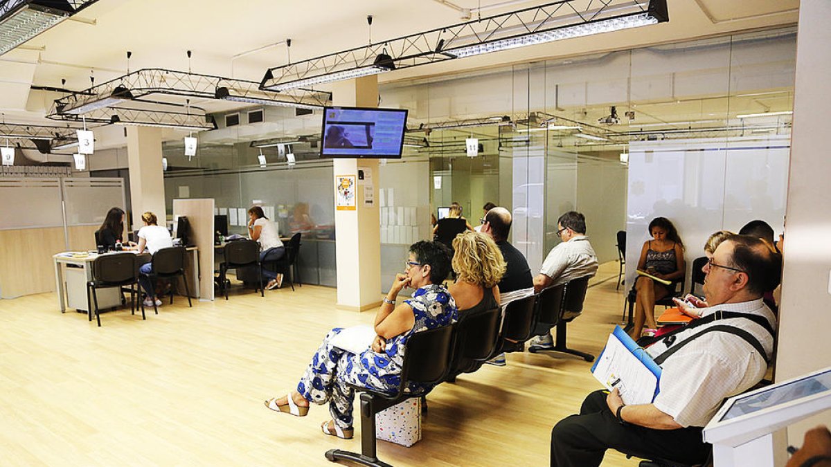 Un miler de dipòsits de comptes menys que l'any passat