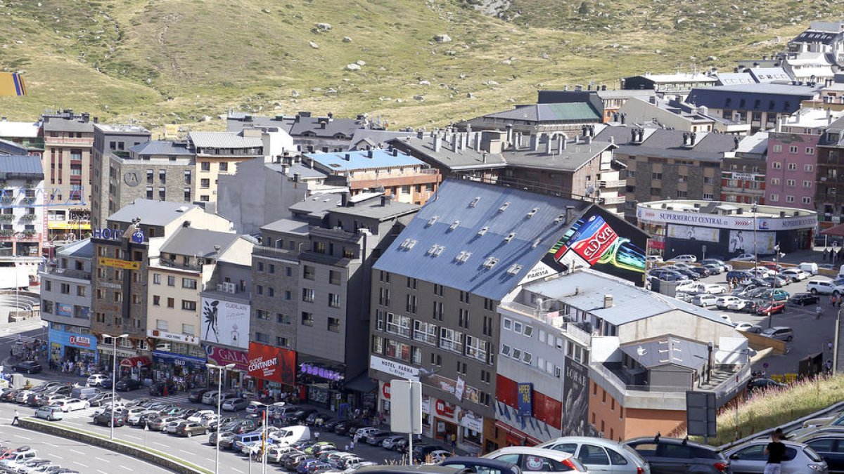 Turisme no canviarà la llei d'allotjaments per les queixes empresarials