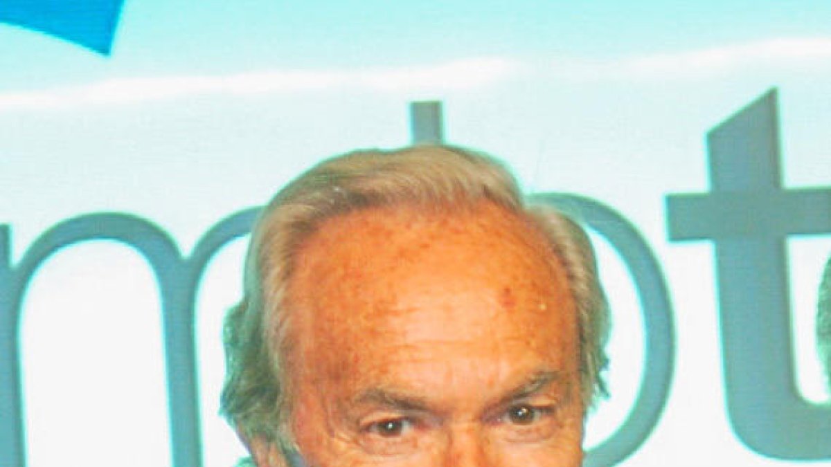 Mor l'expresident de Banc Internacional Joan Mora Font als 94 anys