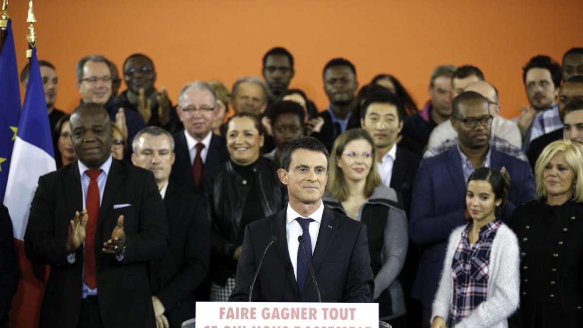 Manuel Valls dimiteix com a primer ministre per optar a la presidència