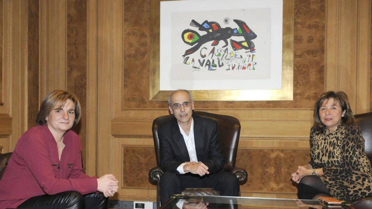 Martí es reuneix amb les cònsols Marsol i Marín
