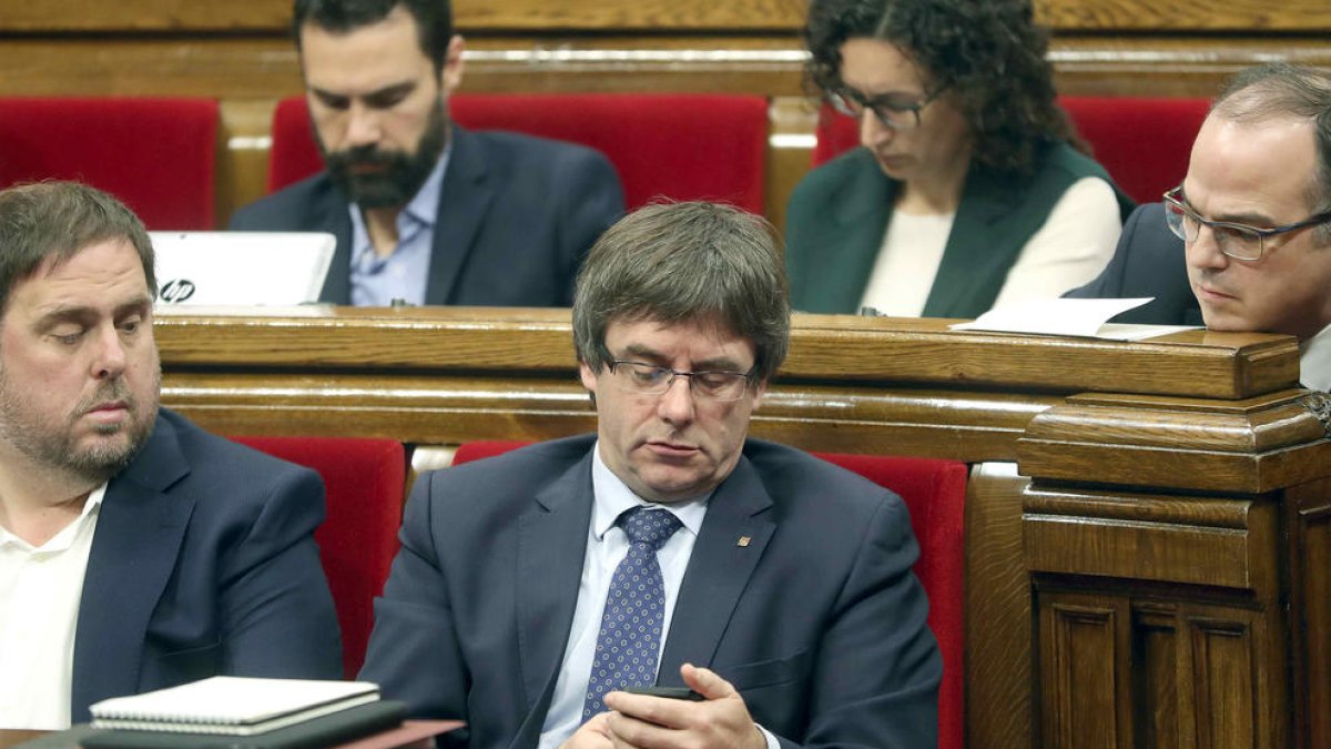 Puigdemont convoca el Pacte Nacional pel Dret a Decidir