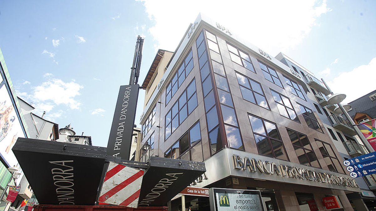 La batlle rebutja fer noves proves i tanca l'afer BPA