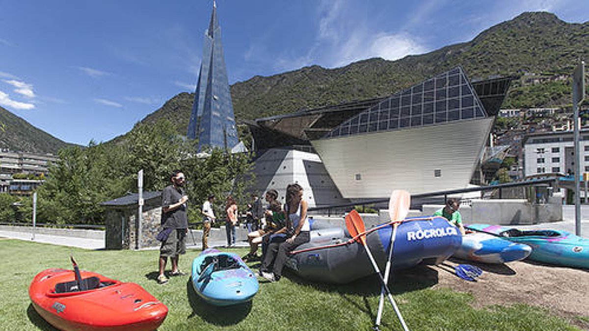 La capital i Escaldes destinen 16.000 euros per avaluar el ràfting