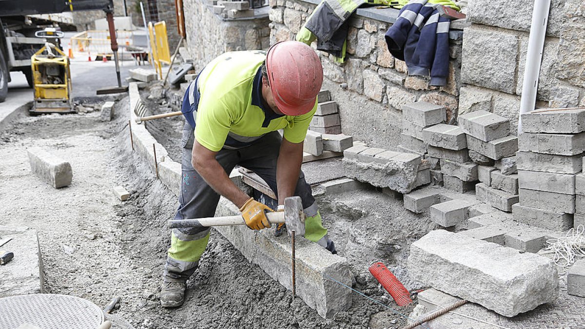 La construcció necessita més quotes de treballadors